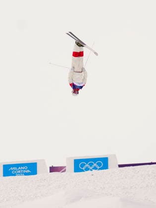 February 10, 2026, Livigno, Italy: Canada s Mikael Kingsbury, from Deux-Montagnes, Que., competes in the men s moguls qualification at the Milano Cortina 2026 Winter Olympic Games, Olympische Spiele, Olympia, OS in Livigno, Italy on Tuesday, Feb. 10, 2026. Canada News - February 10, 2026  - ZUMAc35_ 20260210_zaf_c35_025 Copyright: xSeanxKilpatrickx