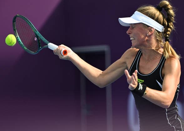 Qatar TotalEnergies Open 2026 - Day Three DOHA, QATAR FEBRUARY 10: Magdalena Frech of Poland in action against Ann Li of the United States in the second round on Day Three of the Qatar TotalEnergies Open, part of the Hologic WTA, Tennis Damen Tour, at the Khalifa International Tennis and Squash Complex on February 10, 2026 in Doha, Qatar. Doha Qatar  Copyright: xArturxWidakx originalFilename:widak-qatartot260210_npOZs.jpg