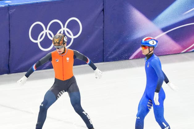 2026-02-10 - Milano Cortina 2026 Winter Olympics MILAN, ITALY - FEBRUARY 10: Jens van t Wout of Netherlands, Pietro Sighel of Italy performing on the Mixed Team Relay - Quarterfinals during the Milano Cortina 2026 Winter Olympics at the Milano Ice Skating Arena on February 10, 2026 in Milan, Italy Milan Milano Ice Skating Arena Italy Content not available for redistribution in The Netherlands directly or indirectly through any third parties. Copyright: xAndrexWeeningx