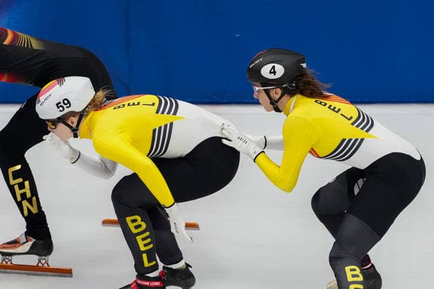 2026-02-10 - Milano Cortina 2026 Winter Olympics MILAN, ITALY - FEBRUARY 10: Tineke den Dulk of Belgium, Hanne Desmet of Belgium performing on the Mixed Team Relay - Quarterfinals during the Milano Cortina 2026 Winter Olympics at the Milano Ice Skating Arena on February 10, 2026 in Milan, Italy Milan Milano Ice Skating Arena Italy Content not available for redistribution in The Netherlands directly or indirectly through any third parties. Copyright: xAndrexWeeningx