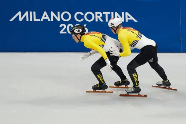 2026-02-10 - Milano Cortina 2026 Winter Olympics MILAN, ITALY - FEBRUARY 10: Stijn Desmet of Belgium, Ward Petre of Belgium performing on the Mixed Team Relay - Quarterfinals during the Milano Cortina 2026 Winter Olympics at the Milano Ice Skating Arena on February 10, 2026 in Milan, Italy Milan Milano Ice Skating Arena Italy Content not available for redistribution in The Netherlands directly or indirectly through any third parties. Copyright: xAndrexWeeningx