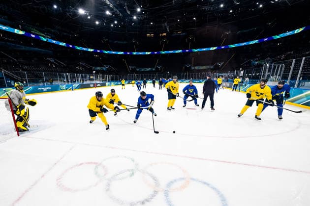 260210 Hampus Lindholm, Marcus Johansson and Lucas Raymond of Sweden at an Ice hockey, Eishockey practice session during day 4 of the 2026 Winter Olympics on February 10, 2026 in Milan. Photo: Carl Sandin BILDBYRAN kod CS CS0866 ishockey ice hockey Olympic Games, Olympische Spiele, Olympia, OS olympics winter olympics os ol olympiska spel vinter-os olympiske leker milano cortina 2026 milan cortina 2026 milano cortina 2026 olympic games milano cortina 2026 winter olympic games milano cortina-os milano cortina-ol vinter-ol 4 bbeng sverige sweden *** 260210 Hampus Lindholm, Marcus Johansson and Lucas Raymond of Sweden at an ice hockey practice session during day 4 of the 2026 Winter Olympics on February 10, 2026 in Milan Photo Carl Sandin BILDBYRAN kod CS CS0866 ishockey ice hockey olympic games olympics winter olympics os ol olympiska spel vinter os olympiske leker milano cortina 2026 milan cortina 2026 milano cortina 2026 olympic games milano cortina 2026 winter olympic games milano cortina os milano cortina ol vinter ol 4 bbeng sverige sweden  Copyright: CARLxSANDIN BB260210CS029