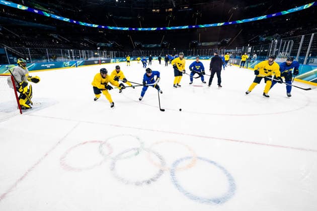 260210 Hampus Lindholm, Marcus Johansson and Lucas Raymond of Sweden at an Ice hockey, Eishockey practice session during day 4 of the 2026 Winter Olympics on February 10, 2026 in Milan. Photo: Carl Sandin BILDBYRAN kod CS CS0866 ishockey ice hockey Olympic Games, Olympische Spiele, Olympia, OS olympics winter olympics os ol olympiska spel vinter-os olympiske leker milano cortina 2026 milan cortina 2026 milano cortina 2026 olympic games milano cortina 2026 winter olympic games milano cortina-os milano cortina-ol vinter-ol 4 bbeng sverige sweden *** 260210 Hampus Lindholm, Marcus Johansson and Lucas Raymond of Sweden at an ice hockey practice session during day 4 of the 2026 Winter Olympics on February 10, 2026 in Milan Photo Carl Sandin BILDBYRAN kod CS CS0866 ishockey ice hockey olympic games olympics winter olympics os ol olympiska spel vinter os olympiske leker milano cortina 2026 milan cortina 2026 milano cortina 2026 olympic games milano cortina 2026 winter olympic games milano cortina os milano cortina ol vinter ol 4 bbeng sverige sweden  Copyright: CARLxSANDIN BB260210CS032