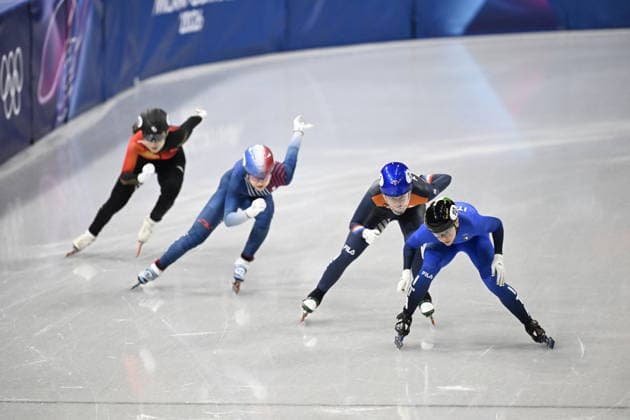 Winter Olympics - Short Track Speed skating, Eisschnelllauf Mixed Team Relay Xandra Velzeboer of the Netherlands and Arianna Fontana of Team Italy during the Mixed relay short track event Milano Cortina 2026 Winter Olympics - Day 6 on February 10, 2026 at the Ice Skating Arena in Milan, Italy. Photo by JMP ABACAPRESS.COM Milan Italy  Copyright: xJMP ABACAx
