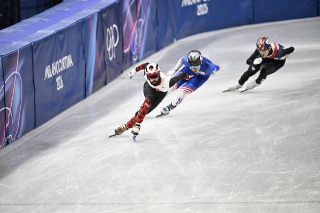 Winter Olympics - Short Track Speed skating, Eisschnelllauf Mixed Team Relay Steven Dubois team of Canada during Mixed relay short track event Milano Cortina 2026 Winter Olympics - Day 6 on February 10, 2026 at the Ice Skating Arena in Milan, Italy. Photo by JMP ABACAPRESS.COM Milan Italy  Copyright: xJMP ABACAx