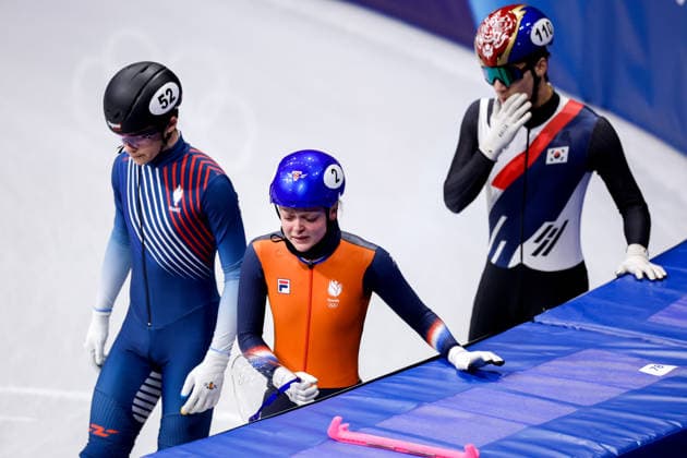 2026-02-10 Short Track Speed skating, Eisschnelllauf - Milano Cortina 2026 Winter Olympics - Day 4 MILAN, ITALY - FEBRUARY 10: Xandra Velzeboer of the Netherlands reacts after competing in the Mixed Team Relay during Day 4 of Short Track Speed Skating - Milano Cortina 2026 Winter Olympics at Milano Ice Skating Arena on February 10, 2026 in Milan, Italy. (Photo by Joris Verwijst BSR Agency) Milan Italy Content not available for redistribution in The Netherlands directly or indirectly through any third parties. Copyright: xBSRxAgencyx