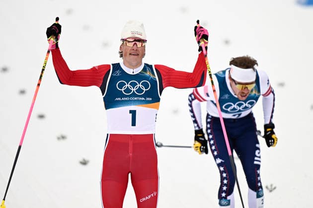 Winner, Johannes Hösflot Kläbo of Norway after the men s Sprint Classic Final at the Milano Cortina Winter Olympics at the Tesero Cross Country Skiing Stadium on February 10, 2026. Right silver-medalist US Ben Ogden. - MARKKU ULANDER Tesero Italy K5y_vzt_RwQ  Copyright: xMarkkuxUlanderx K5y_vzt_RwQ