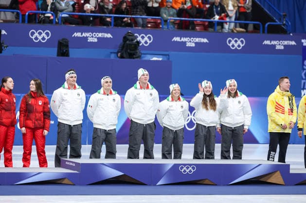 Team Italia on the podium during the Olympic Winter Milano-Cortina 2026 Shirt Track Speed skating, Eisschnelllauf Team Relay on February 10, 2026 at Milano Ice Skating Arena in Milan, Italy  Copyright: xFabrizioxCarabelli IPAxSportx xipa-agency.netx xx IPA_71221630 IPA_Agency_IPA71221630