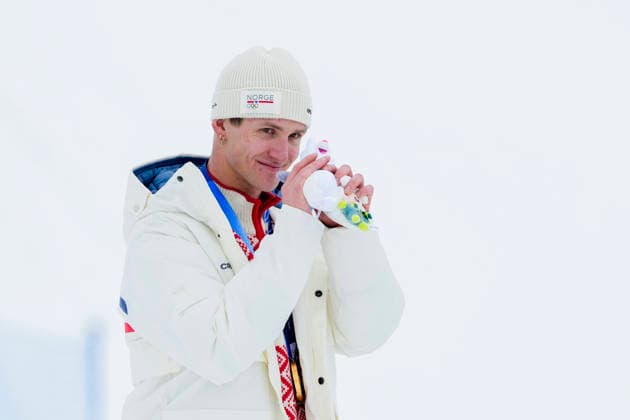 Winter Olympics in Milan Cortina 2026 Livigno, Italy 20260210. Birk Ruud from Norway celebrates with the gold medal after the freeski slopestyle final during the Winter Olympics in Milano Cortina 2026. Photo: Cornelius Poppe NTB Livigno Italy EDITORIAL USE ONLY. RESTRICTED USE FOR BETTING COMPANIES Ref:_SPO2Y25sc_5ckQ.jpg *** Winter Olympics in Milan Cortina 2026 Livigno, Italy 20260210 Birk Ruud from Norway celebrates with the gold medal after the freeski slopestyle final during the Winter Olympics in Milano Cortina 2026 Photo Cornelius Poppe NTB Livigno Italy EDITORIAL USE ONLY RESTRICTED USE FOR BETTING COMPANIES  Copyright: xCorneliusxPoppex xNTBx
