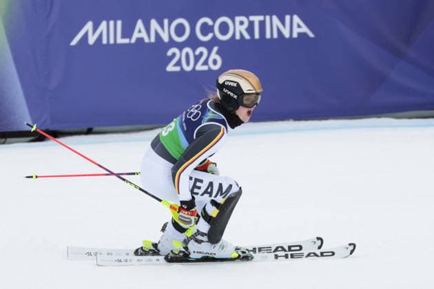 GIOCHI OLIMPICI - Olimpiadi Invernali Milano-Cortina 2026 - Alpine Skiing Women s Team Combined, Slalom Emma Aicher (GER) during the Olympic Winter games, Winterspiele,Spiele, Summer games Milano-Cortina 2026, Alpine Skiing Women s Team Combined Slalom on February 10, 2026 at Tofane Alpine Skiing Centre in Cortina D Ampezzo, Italy Cortina D Ampezzo Italy  Copyright: xIPAxSport ABACAx