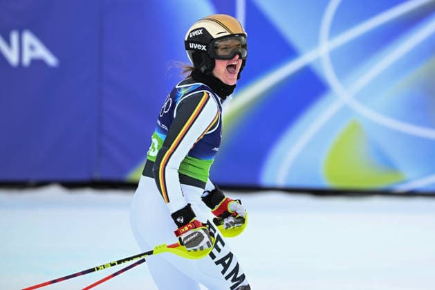 February 10, 2026, Cortina, Veneto, Italy: Kira Weidle Winkelmann Emma Aicher from Germania during the Winter Olympic Games, Olympische Spiele, Olympia, OS Milano Cortina 2026, in Tofane Alpine Skiing Centre , on February 10 2026, in Cortina, Italy Cortina Italy - ZUMAm345 20260210_oly_m345_050 Copyright: xFedericoxManonix