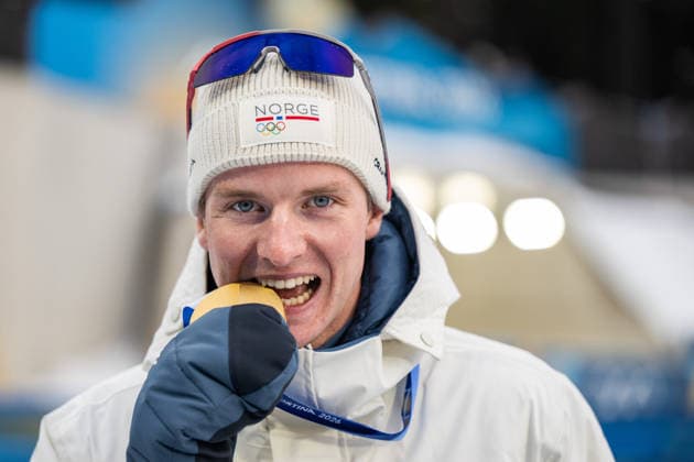 260210 Johan-Olav Botn of Norway celebrates with his gold medal after competing in men s biathlon 20 km individual during day 4 of the 2026 Winter Olympics on February 10, 2026 in Anterselva. Photo: Mathias Bergeld BILDBYRAN kod MB MB1320 skidskytte biathlon skiskyting Olympic Games, Olympische Spiele, Olympia, OS olympics winter olympics os ol olympiska spel vinter-os olympiske leker milano cortina 2026 milan cortina 2026 milano cortina 2026 olympic games milano cortina 2026 winter olympic games milano cortina-os milano cortina-ol vinter-ol 4 bbeng 20 km individual norge norway jubel guld guldmedalj *** 260210 Johan Olav Botn of Norway celebrates with his gold medal after competing in men s biathlon 20 km individual during day 4 of the 2026 Winter Olympics on February 10, 2026 in Anterselva Photo Mathias Bergeld BILDBYRAN code MB MB1320 biathlon biathlon olympic games olympics olympics winter olympics os ol olympiska spel vinter os olympiske leker milano cortina 2026 milan cortina 2026 milano cortina 2026 olympic games milano cortina 2026 winter olympic games milano cortina os milano cortina ol vinter ol 4 bbeng 20 km individual norway jubel guld guldmedalj  Copyright: MATHIASxBERGELD BB260210MB088