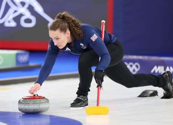 (260210) -- CORTINA D AMPEZZO, Feb. 10, 2026 -- Jennifer Dodds of Britain competes during the curling mixed doubles bronze medal match between Britain and Italy at the Milan-Cortina 2026 Olympic Winter games, Winterspiele,Spiele, Summer games in Cortina, Italy, Feb. 10, 2026. ) (MICO2026)ITALY-CORTINA D AMPEZZO-OLYMPIC WINTER GAMES-CURLING-MIXED DOUBLES-BRONZE MEDAL MATCH-GBR VS ITA DingxXu 