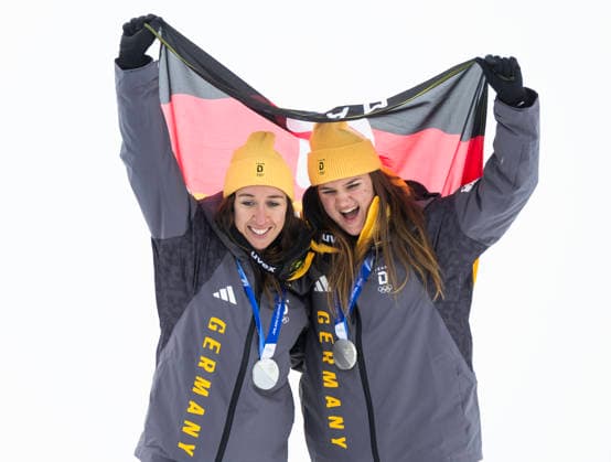 February 10, 2026, Cortina D ampezzo, Lombardy, Italy: Kira Weidle-Winkelmann and Emma Aicher of team Germany 2, left, won sliver in the Womens Team Combined at Tofane Alpine Skiing Centre for the Milano Cortina 2026 Winter Olympics. Olympics 2026: Milano Cortina: Alpine Skiing: Women S  - ZUMAsc5_ 20260210_oly_sc5_025 Copyright: xErichxSchlegelx
