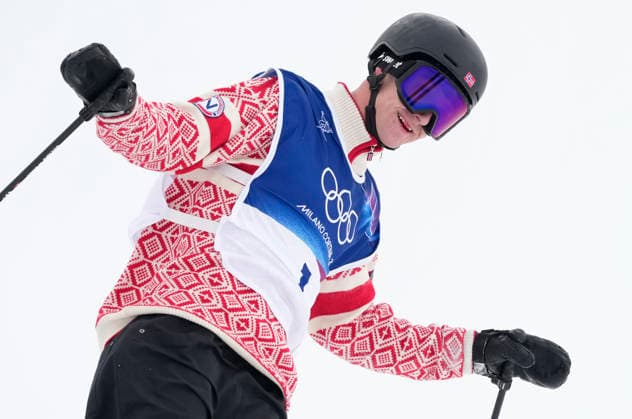 Birk Ruud of Norway reacts as he enters the finish area after his final run in the Men s Freeski Slopestyle competition at the Milano Cortina 2026 Winter Olympic Games, Olympische Spiele, Olympia, OS in Livigno, Italy, on Tuesday, February 10, 2026. Ruud won the gold medal, Alex Hall of the USA won the silver medal and Luca Harrington of New Zealand won the bronze medal.  OLY20260210841 BOBxSTRONG