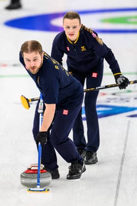 260210 Isabella Wrana and Rasmus Wrana of Sweden compete in the mixed doubles curling final match during day 4 of the 2026 Winter Olympics on February 10, 2026 in Cortina. Photo: Jon Olav Nesvold BILDBYRAN COP 217 JM0787 bbeng curling Olympic Games, Olympische Spiele, Olympia, OS olympics winter olympics os ol olympiska spel vinter-os olympiske leker milano cortina 2026 milan cortina 2026 milano cortina 2026 olympic games milano cortina 2026 winter olympic games milano cortina-os milano cortina-ol vinter-ol final sverige sweden usa united states *** 260210 Isabella Wrana and Rasmus Wrana of Sweden compete in the mixed doubles curling final match during day 4 of the 2026 Winter Olympics on February 10, 2026 in Cortina Photo Jon Olav Nesvold BILDBYRAN COP 217 JM0787 bbeng curling olympic games olympics winter olympics os ol olympiska spel vinter os olympiske leker milano cortina 2026 milan cortina 2026 milano cortina 2026 olympic games milano cortina 2026 winter olympic games milano cortina os milano cortina ol vinter ol final sverige sweden usa united states  Copyright: JONxOLAVxNESVOLD BB260210JE088