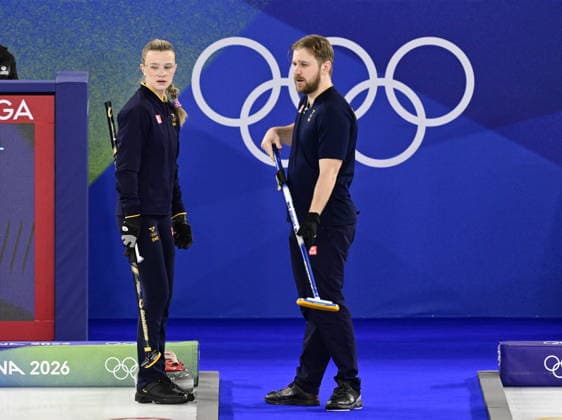 CORTINA, ITALY 20260210 Sweden s Isabella Wrana and Rasmus Wrana during the final against the USA in mixed curling in Cortina. *** The image is included in the SPORTS PACKAGE. For others PAYMENT IMAGE ** CORTINA ITALY x10030x *** CORTINA, ITALY 20260210 Swedens Isabella Wrana and Rasmus Wrana during the final against the USA in mixed curling in Cortina The image is included in the SPORTS PACKAGE For others PAYMENT IMAGE CORTINA ITALY x10030x  Copyright: xJonasxEkströmer TTx 2026 OLYMPICS MIXED CURLING FINAL