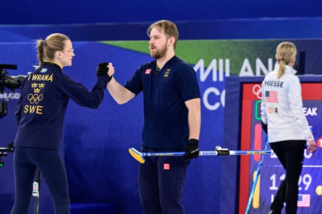 CORTINA, ITALY 20260210 Sweden s Isabella Wrana and Rasmus Wrana during the Olympic final against the USA in mixed curling in Cortina. *** The image is included in the SPORTS PACKAGE. For others PAYMENT IMAGE ** CORTINA ITALY x10030x *** CORTINA, ITALY 20260210 Swedens Isabella Wrana and Rasmus Wrana during the Olympic final against the USA in mixed curling in Cortina The image is included in the SPORTS PACKAGE For others PAYMENT IMAGE CORTINA ITALY x10030x  Copyright: xJonasxEkströmer TTx 2026 OLYMPICS MIXED CURLING FINAL