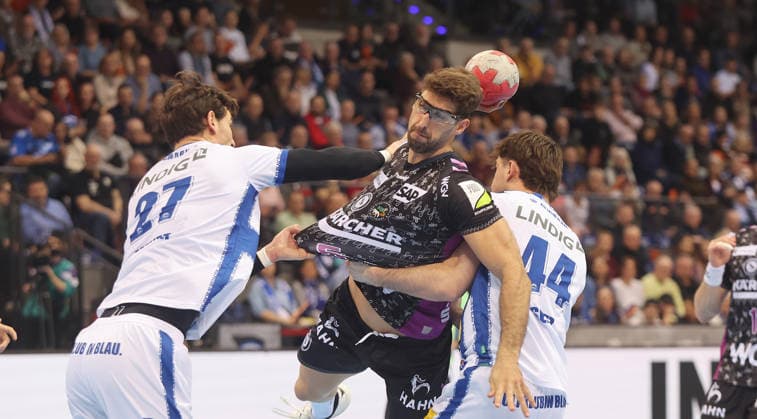 Stuttgart , Handball Daikin Bundesliga TVB Stuttgart vs. ThSV Eisenach Antonio Serradilla ( TVB )