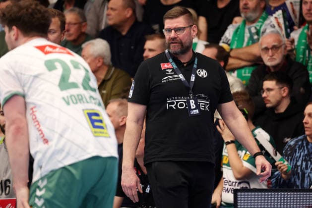 10.22.2026, Deutschland, Göppingen, Handball DAIKIN HBL, FRISCH AUF! Göppingen vs. GWD Minden, GWD Trainer Aaron Ziercke