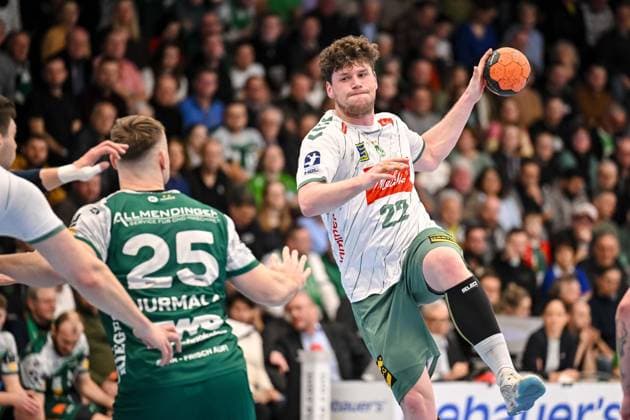 Goeppingen, Deutschland, 10.02.26: Ludvig Jurmala Astroem (FRISCH AUF! Goeppingen) und Pgilipp Vorlicek (GWD Minden) im Zweikampf waehrend des Daikin Handball Bundesliga Spiels zwischen FRISCH AUF! Goeppingen vs GWD Minden in der EWS Arena am 10. Februar 2026 in Goeppingen, Deutschland. (Foto von Harry Langer DeFodi Images) Goeppingen, Germany, 10.02.26: Ludvig Jurmala Astroem (FRISCH AUF! Goeppingen) und Pgilipp Vorlicek (GWD Minden) battle for the ball during the Daikin Handball Bundesliga match between FRISCH AUF! Goeppingen vs GWD Minden at EWS Arena on February 10, 2026 in Goeppingen, Germany. (Photo by Harry Langer DeFodi Images) (Photo by Harry Langer DeFodi Images) -