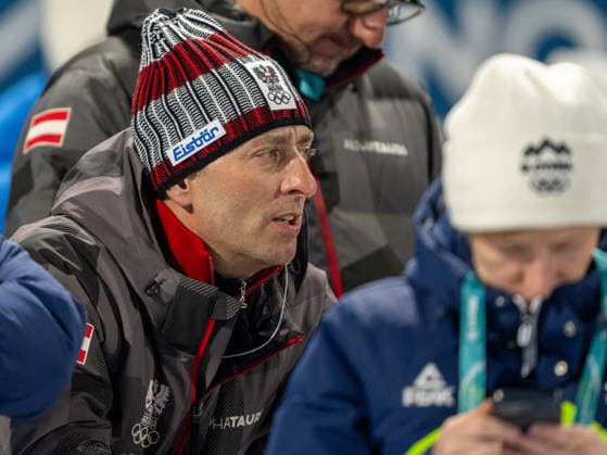 OLYMPICS - Winter Olympic Games, Olympische Spiele, Olympia, OS Milano Cortina 2026 VAL DI FIEMME,ITALY,10.FEB.26 - OLYMPICS, Ski jumping, Skispringen, Ski, nordisch - Winter Olympic Games Milano Cortina 2026, normal hill, mixed team. Image shows sporting director Mario Stecher (OeSV).  GEPAxpictures xOliverxLerch