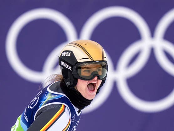 February 10, 2026, Cortina D ampezzo, Belluno, Italy: German EMMA AICHER jubilates as she looks to her teammate whose combined times was good for a Silver Medal in the Alpine Skiing womenÃ¢â‚¬â ¢s team Combined Milano Cortina 2026 Winter Olympics. Cortina D ampezzo Italy - ZUMAa35_ 20260210_oly_a35_014 Copyright: xDanielxA.xAndersonx