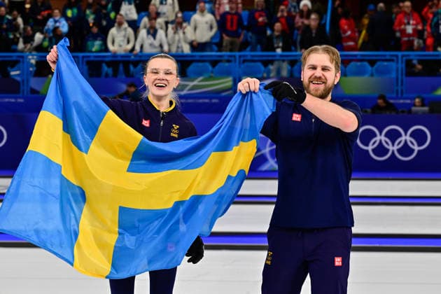 CORTINA, ITALY 20260210 Sweden s Isabella Wrana and Rasmus Wrana celebrate their victory in the Olympic final against the USA in mixed curling in Cortina. *** The image is included in the SPORTS PACKAGE. For others PAYMENT IMAGE ** CORTINA ITALY x10030x *** CORTINA, ITALY 20260210 Swedens Isabella Wrana and Rasmus Wrana celebrate their victory in the Olympic final against the USA in mixed curling in Cortina The image is included in the SPORTS PACKAGE For others PAYMENT IMAGE CORTINA ITALY x10030x  Copyright: xJonasxEkströmer TTx 2026 OLYMPICS MIXED CURLING FINAL