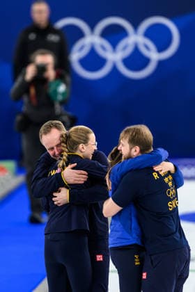 260210 Head coach Alison Kreviazuk, Coach Andreas Prytz and Isabella Wrana and Rasmus Wrana of Sweden celebrate after winningcompete in the mixed doubles curling final match between Sweden and USA during day 4 of the 2026 Winter Olympics on February 10, 2026 in Cortina. Photo: Joel Marklund BILDBYRAN kod JM JM0787 bbeng curling Olympic Games, Olympische Spiele, Olympia, OS olympics winter olympics os ol olympiska spel vinter-os olympiske leker milano cortina 2026 milan cortina 2026 milano cortina 2026 olympic games milano cortina 2026 winter olympic games milano cortina-os milano cortina-ol vinter-ol final sverige sweden usa united states jubel gold guld *** 260210 Head coach Alison Kreviazuk, Coach Andreas Prytz and Isabella Wrana and Rasmus Wrana of Sweden celebrate after winningcompete in the mixed doubles curling final match between Sweden and USA during day 4 of the 2026 Winter Olympics on February 10, 2026 in Cortina Photo Joel Marklund BILDBYRAN kod JM JM0787 bbeng curling olympic games olympics winter olympics os ol olympiska spel vinter os olympiske leker milano cortina 2026 milan cortina 2026 milano cortina 2026 olympic games milano cortina 2026 winter olympic games milano cortina os milano cortina ol vinter ol final sverige sweden usa united states jubel gold guld  Copyright: JOELxMARKLUND BB260210JM219