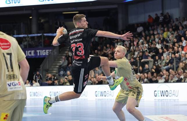 10.02.2026 - Handball - 1. Bundesliga DAIKIN HBL - Saison 2025 2026 - 20. Spieltag: HC Erlangen Metropolregion Nürnberg HCE - TSV Hannover-Burgdorf ( Die Recken ) - DaMa - xdaxmax - Viggo Kristjansson (73, HC Erlangen HCE )