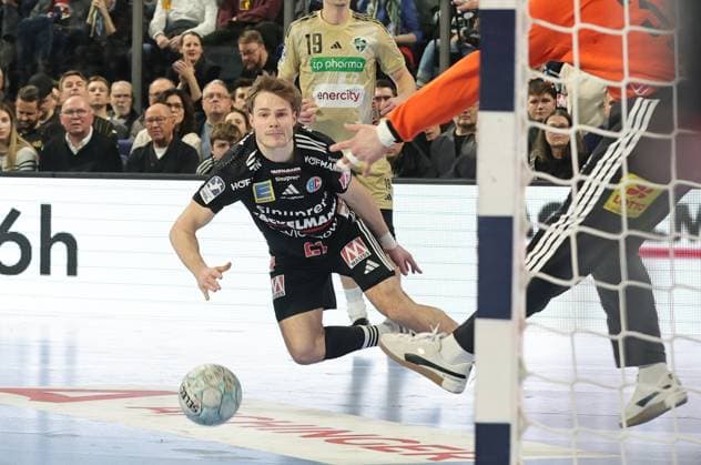 10.02.2026 - Handball - 1. Bundesliga DAIKIN HBL - Saison 2025 2026 - 20. Spieltag: HC Erlangen Metropolregion Nürnberg HCE - TSV Hannover-Burgdorf ( Die Recken ) - DaMa - xdaxmax - Christopher Bissel (21, HC Erlangen HCE )