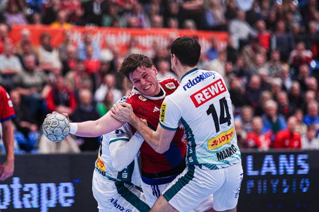 William Bogojevic (SC DHfK Leipzig, 20), Jan-Chirstian Schmidt (Handball Verein Hamburg, 42), Marko Mamic (SC DHfK Leipzig, 14) GER, Handball Sport Verein Hamburg vs. SC DHfK Leipzig, Handball, 1. Bundesliga, Spieltag 20, Saison 2025 2026, 10.02.2026 GER, Handball Sport Verein Hamburg vs. SC DHfK Leipzig, Handball, 1. Bundesliga, Spieltag 20, Saison 2025 2026, 10.02.2026 Hamburg Copyright: xEibner-Pressefoto MarcelxvonxFehrnx EP_MFN
