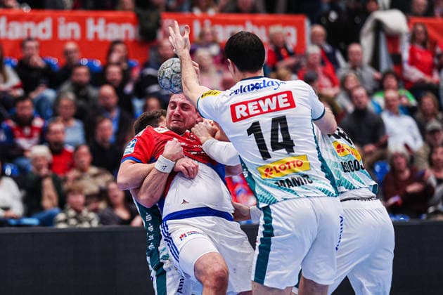 Lukas Binder (SC DHfK Leipzig, 11), Niklas Weller (Handball Verein Hamburg, 13), Marko Mamic (SC DHfK Leipzig, 14), William Bogojevic (SC DHfK Leipzig, 20) GER, Handball Sport Verein Hamburg vs. SC DHfK Leipzig, Handball, 1. Bundesliga, Spieltag 20, Saison 2025 2026, 10.02.2026 GER, Handball Sport Verein Hamburg vs. SC DHfK Leipzig, Handball, 1. Bundesliga, Spieltag 20, Saison 2025 2026, 10.02.2026 Hamburg Copyright: xEibner-Pressefoto MarcelxvonxFehrnx EP_MFN