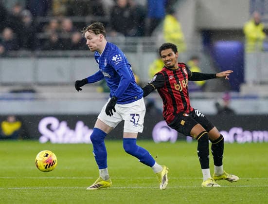 Liverpool, England, 10th February 2026. James Garner of Everton surges forward during the Everton vs AFC Bournemouth Premier League match at Hill Dickinson Stadium, Liverpool. Picture credit should read: Andrew Yates Sportimage EDITORIAL USE ONLY. No use with unauthorised audio, video, data, fixture lists, club league logos or live services. Online in-match use limited to 120 images, no video emulation. No use in betting, games or single club league player publications. SPI_015_AY_Everton_Leeds SPI-4516-0013