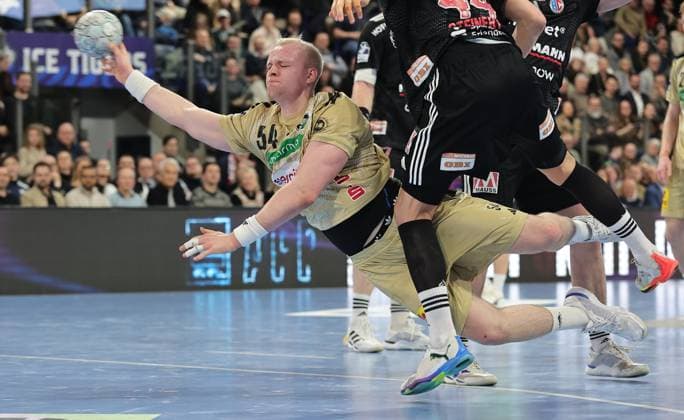 10.02.2026 - Handball - 1. Bundesliga DAIKIN HBL - Saison 2025 2026 - 20. Spieltag: HC Erlangen Metropolregion Nürnberg HCE - TSV Hannover-Burgdorf ( Die Recken ) - DaMa - xdaxmax - Justus Fischer (54, TSV Hannover-Burgdorf )