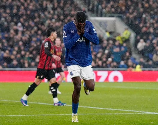 Liverpool, England, 10th February 2026. Thierno Barry of Everton reacts after missing a chance to score during the Everton vs AFC Bournemouth Premier League match at Hill Dickinson Stadium, Liverpool. Picture credit should read: Andrew Yates Sportimage EDITORIAL USE ONLY. No use with unauthorised audio, video, data, fixture lists, club league logos or live services. Online in-match use limited to 120 images, no video emulation. No use in betting, games or single club league player publications. SPI_024_AY_Everton_Leeds SPI-4516-0022