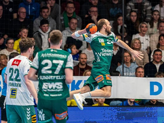Marcel Schiller (Frisch Auf Goeppingen, 24) von aussen, Frisch Auf Goeppingen vs. GWD Minden, Handball, 1. Bundesliga, Herren, Spielzeit 2025 2026, 10.02.2026, Frisch Auf Goeppingen vs. GWD Minden, Handball, 1. Bundesliga, Herren, Spielzeit 2025 2026, 10.02.2026 Goeppingen Copyright: xEibner-Pressefoto MichaelxSchmidx EP_MST