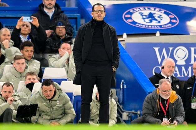 Chelsea v Leeds United, Premier League Chelsea head coach Liam Rosenior on the touchline during the Premier League match between Chelsea and Leeds United at Stamford Bridge, London, UK on 10 February 2026. London Stamford Bridge Greater London UK Editorial use only DataCo restrictions apply See www.football-dataco.com , Copyright: xDennisxGoodwinx PSI-23726-0033