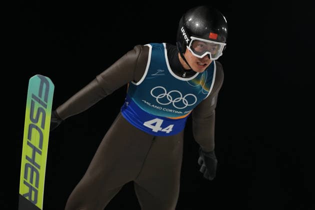 (260210) -- PREDAZZO, Feb. 10, 2026 -- Zhao Jiawen of China competes during the Ski jumping, Skispringen, Ski, nordisch mixed team match at the Milan-Cortina 2026 Olympic Winter games, Winterspiele,Spiele, Summer games in Predazzo, Italy, Feb. 10, 2026. ) (MICO2026)ITALY-PREDAZZO-OLYMPIC WINTER GAMES-SKI JUMPING-MIXED TEAM MengxYongmin 