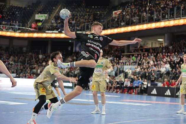 10.02.2026 - Handball - 1. Bundesliga DAIKIN HBL - Saison 2025 2026 - 20. Spieltag: HC Erlangen Metropolregion Nürnberg HCE - TSV Hannover-Burgdorf ( Die Recken ) - DaMa - xdaxmax - Sander Andreassen Overjordet ( 8, HC Erlangen HCE )