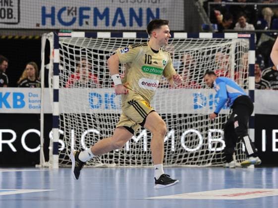10.02.2026 - Handball - 1. Bundesliga DAIKIN HBL - Saison 2025 2026 - 20. Spieltag: HC Erlangen Metropolregion Nürnberg HCE - TSV Hannover-Burgdorf ( Die Recken ) - DaMa - xdaxmax - Renars Uscins (10, TSV Hannover-Burgdorf ) freut sich Freude lacht Lachen