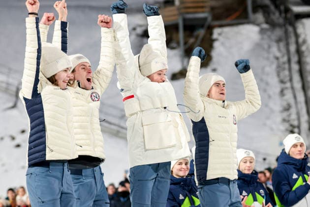 OLYMPICS - Winter Olympic Games, Olympische Spiele, Olympia, OS Milano Cortina 2026 PREDAZZO,ITALY,10.FEB.26 - OLYMPICS, Ski jumping, Skispringen, Ski, nordisch - Winter Olympic Games Milano Cortina 2026, normal hill, mixed team, medal ceremony. Image shows the rejoicing of Anna Odine Stroem, Kristoffer Eriksen Sundal, Eirin Maria Kvandal and Marius Lindvik (NOR).  GEPAxpictures xMatthiasxTrinkl