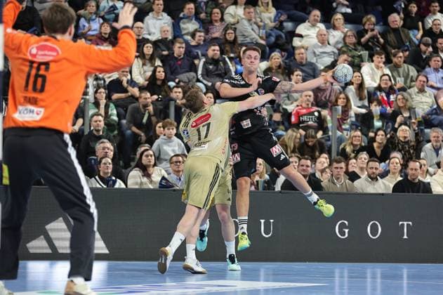 10.02.2026 - Handball - 1. Bundesliga DAIKIN HBL - Saison 2025 2026 - 20. Spieltag: HC Erlangen Metropolregion Nürnberg HCE - TSV Hannover-Burgdorf ( Die Recken ) - DaMa - xdaxmax - Simon Gade (16, TSV Hannover-Burgdorf ) August Baskar Pedersen (17, TSV Hannover-Burgdorf ) Viggo Kristjansson (73, HC Erlangen HCE )
