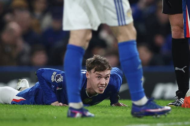 10th February 2026; Stamford Bridge, Chelsea, London, England: Premier League Football, Chelsea versus Leeds United; Cole Palmer of Chelsea on the ground  IanxStephen Content restricted for UK based newspaper