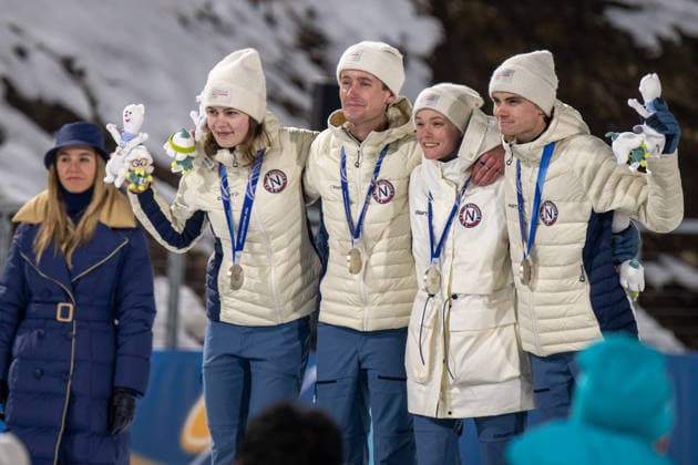 OLYMPICS - Winter Olympic Games, Olympische Spiele, Olympia, OS Milano Cortina 2026 VAL DI FIEMME,ITALY,10.FEB.26 - OLYMPICS, Ski jumping, Skispringen, Ski, nordisch - Winter Olympic Games Milano Cortina 2026, normal hill, mixed team. Image shows team Norway with Anna Odine Stroem, Kristoffer Eriksen Sundal, Eirin Maria Kvandal and Marius Lindvik (NOR) with their silver medals.  GEPAxpictures xOliverxLerch