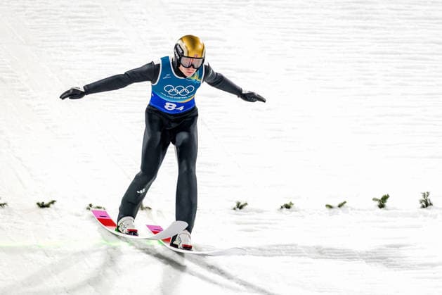 OLYMPICS - Winter Olympic Games, Olympische Spiele, Olympia, OS Milano Cortina 2026 PREDAZZO,ITALY,10.FEB.26 - OLYMPICS, Ski jumping, Skispringen, Ski, nordisch - Winter Olympic Games Milano Cortina 2026, normal hill, mixed team. Image shows Marius Lindvik (NOR).  GEPAxpictures xMatthiasxTrinkl