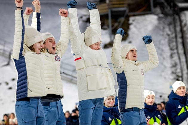OLYMPICS - Winter Olympic Games, Olympische Spiele, Olympia, OS Milano Cortina 2026 PREDAZZO,ITALY,10.FEB.26 - OLYMPICS, Ski jumping, Skispringen, Ski, nordisch - Winter Olympic Games Milano Cortina 2026, normal hill, mixed team, medal ceremony. Image shows Anna Odine Stroem, Kristoffer Eriksen Sundal, Eirin Maria Kvandal and Marius Lindvik (NOR).  GEPAxpictures xMatthiasxTrinkl