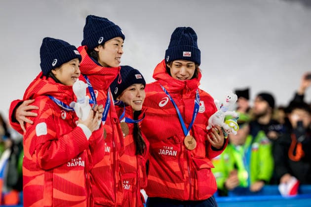 OLYMPICS - Winter Olympic Games, Olympische Spiele, Olympia, OS Milano Cortina 2026 PREDAZZO,ITALY,10.FEB.26 - OLYMPICS, Ski jumping, Skispringen, Ski, nordisch - Winter Olympic Games Milano Cortina 2026, normal hill, mixed team, medal ceremony. Image shows Nozomi Maruyama, Ryoyu Kobayashi, Sara Takanashi and Ren Nikaido (JPN).  GEPAxpictures xMatthiasxTrinkl