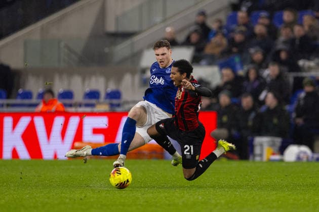 Football - FA Premier League - Everton FC v Bournemouth AFC LIVERPOOL, ENGLAND - Tuesday, February 10, 2026: Bournemouth s Amine Adli (R) is challenged by Everton s Jake O Brien during the FA Premier League match between Everton FC and Bournemouth AFC at Bramley-Moore Dock. (Photo by David Rawcliffe Propaganda) LIVERPOOL Bramley-Moore Dock MERSEYSIDE ENGLAND  Copyright: xDavidxRawcliffex P2026-02-10-Everton_Bournemouth-61