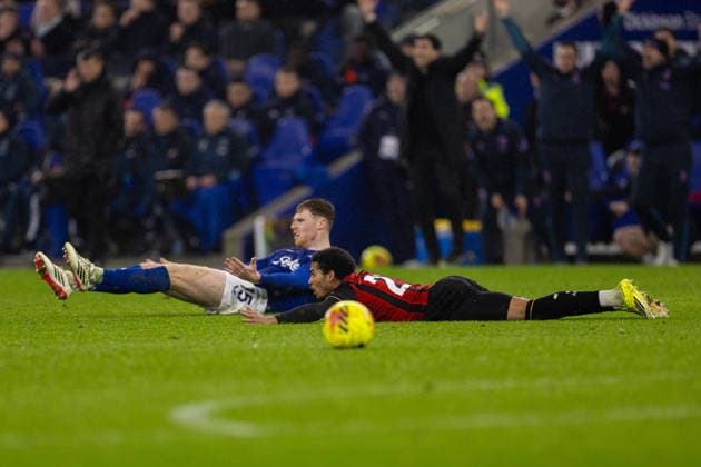 Football - FA Premier League - Everton FC v Bournemouth AFC LIVERPOOL, ENGLAND - Tuesday, February 10, 2026: Bournemouth s Amine Adli (R) is challenged by Everton s Jake O Brien during the FA Premier League match between Everton FC and Bournemouth AFC at Bramley-Moore Dock. (Photo by David Rawcliffe Propaganda) LIVERPOOL Bramley-Moore Dock MERSEYSIDE ENGLAND  Copyright: xDavidxRawcliffex P2026-02-10-Everton_Bournemouth-62